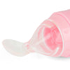 Een uitvergrote foto van het lepelgedeelte van de siliconen lepel in het roze.